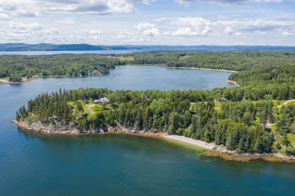 2024 New England Luxury Real Estate Report